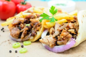 Read more about the article Wie viel Kalorien hat ein Döner? Der große Kalorien-Check und Tipps für eine leichtere Wahl